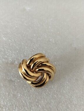 14k Yellow Gold Knot Statement Clip-On Earring (Single)
